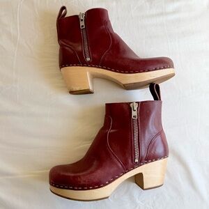 Swedish Hasbeens handmade Burgundy Leather Zip Clog Booties